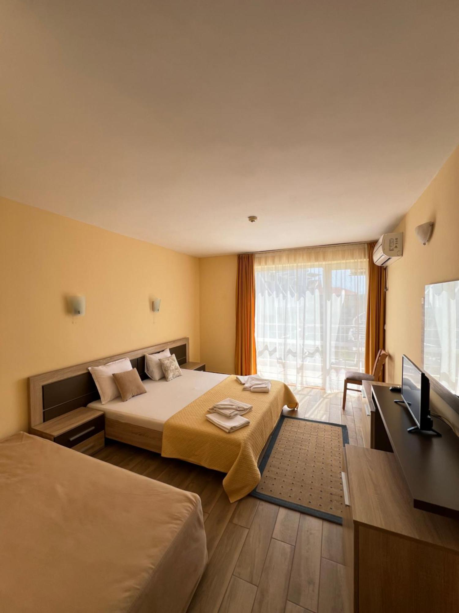 Hotel Damyanoff Lozenets ภายนอก รูปภาพ