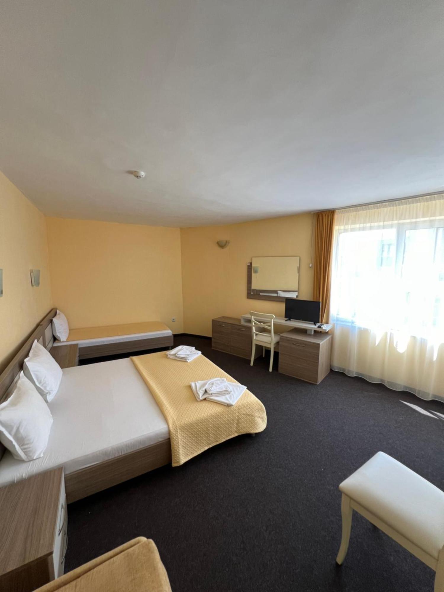 Hotel Damyanoff Lozenets ภายนอก รูปภาพ