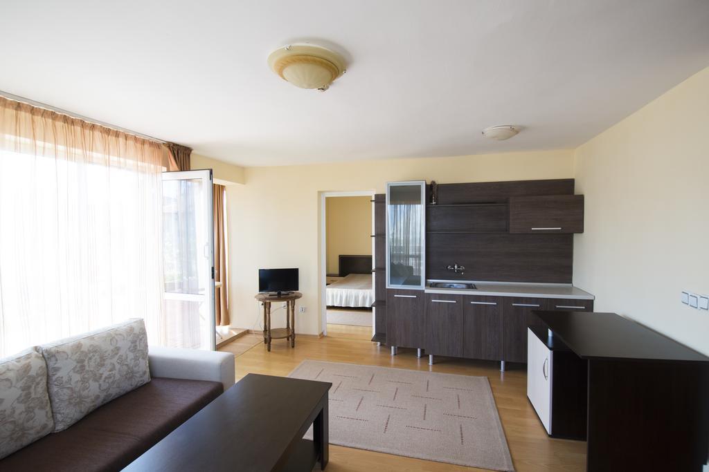 Hotel Damyanoff Lozenets ภายนอก รูปภาพ