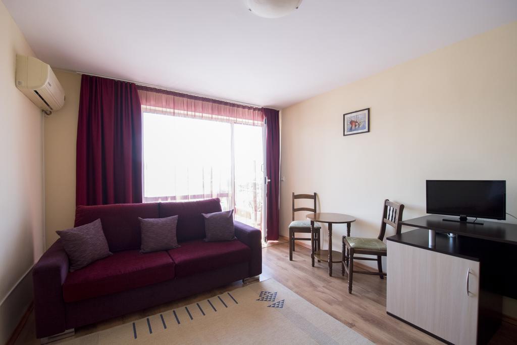 Hotel Damyanoff Lozenets ภายนอก รูปภาพ